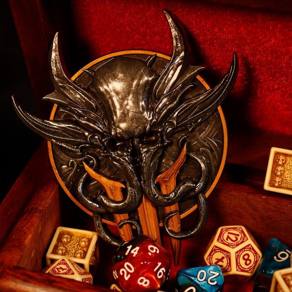 Dungeons & Dragons Limited Edition Collectible Baldur s Gate 3 Medallion For Sale