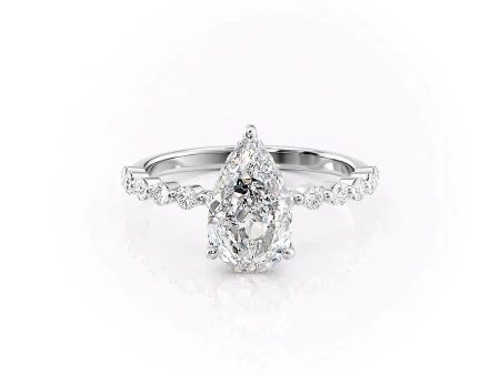 The Khloe Set With A 2 Carat Pear Moissanite Fashion